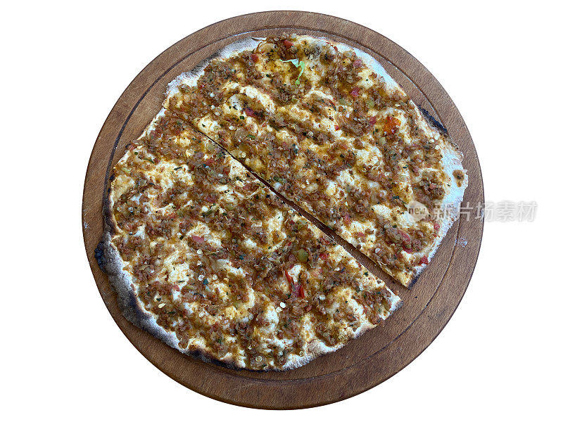 Lahmacun，土耳其食物Lahmacun孤立在白色背景上(Clipping Path)